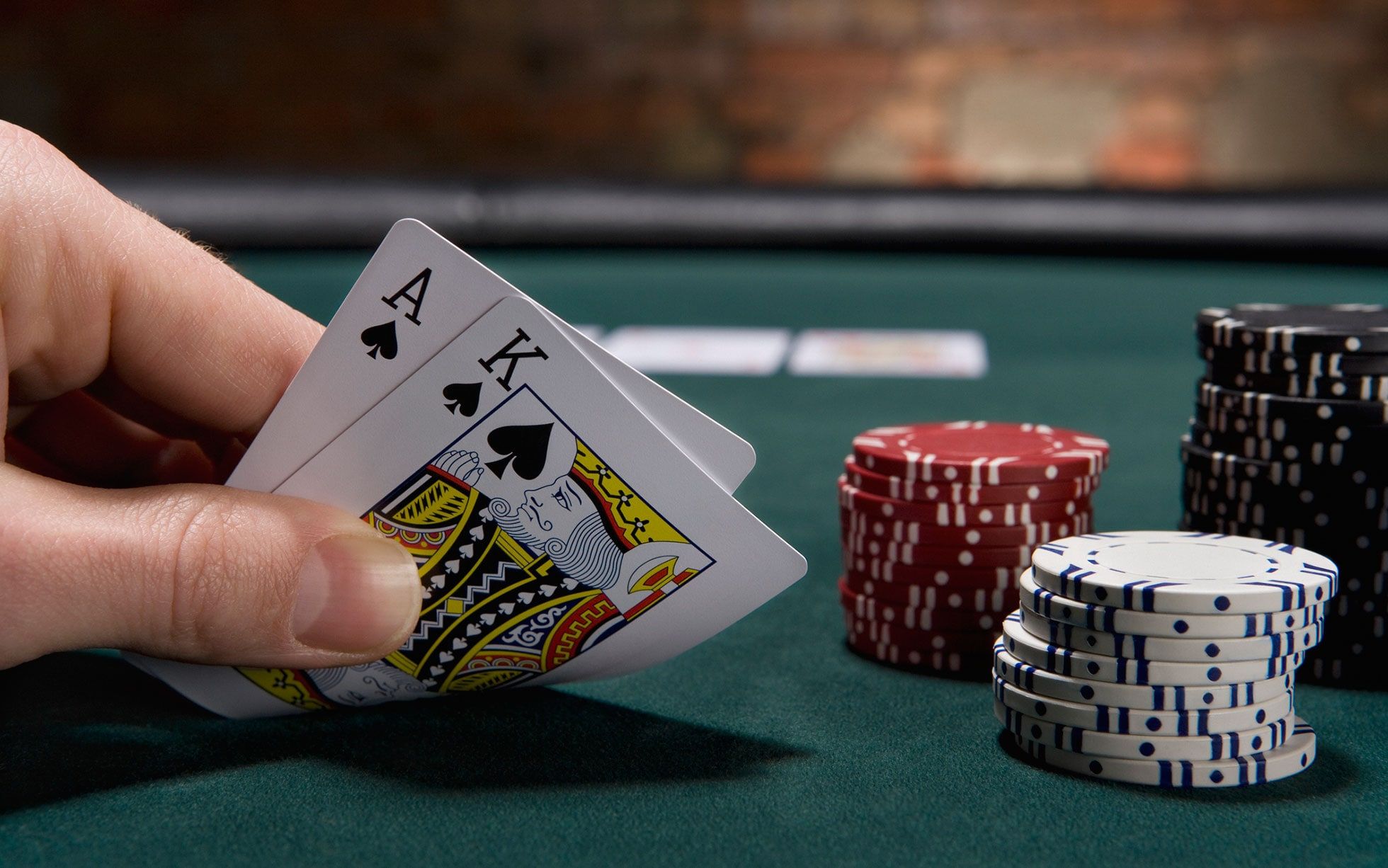 Poker Paradise: Unleash Your Skills in Our Exclusive Poker Room